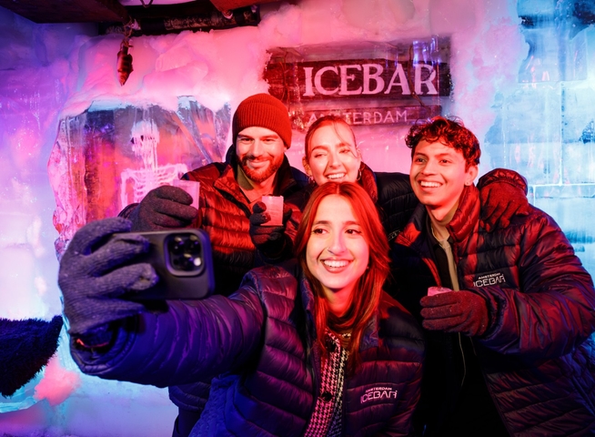 Amsterdam icebar fun selfie